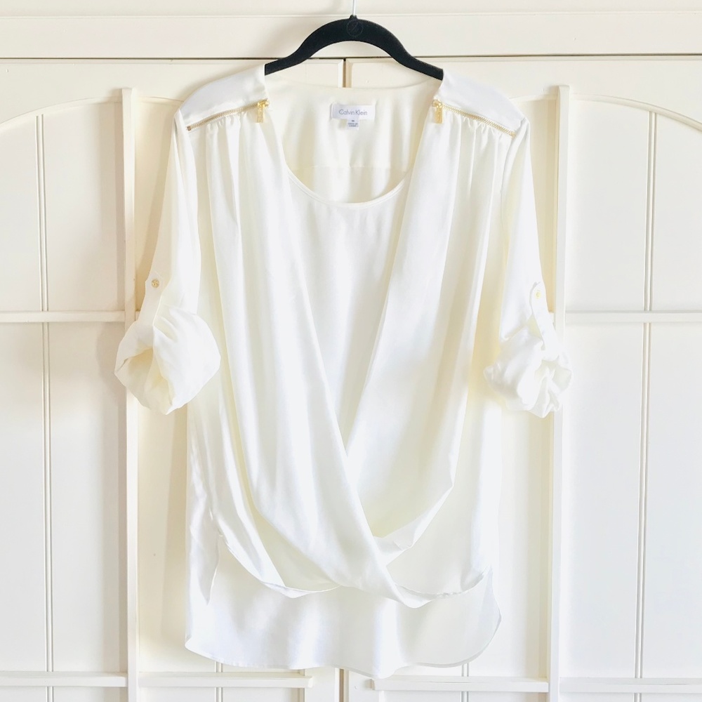 🌟Beautiful Cream & Gold Calvin Klein Blouse Size M
